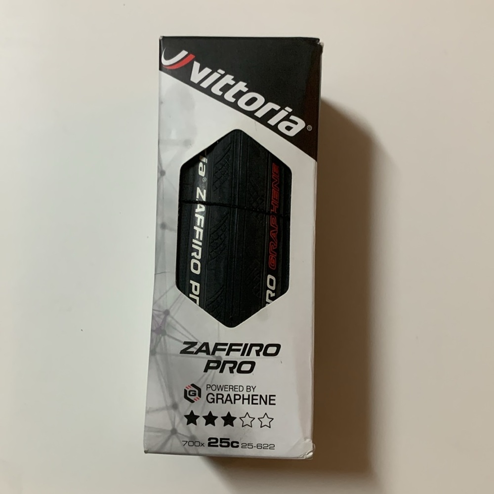 Vittoria ZAFFIRO PRO graphene 2.0  700×25C